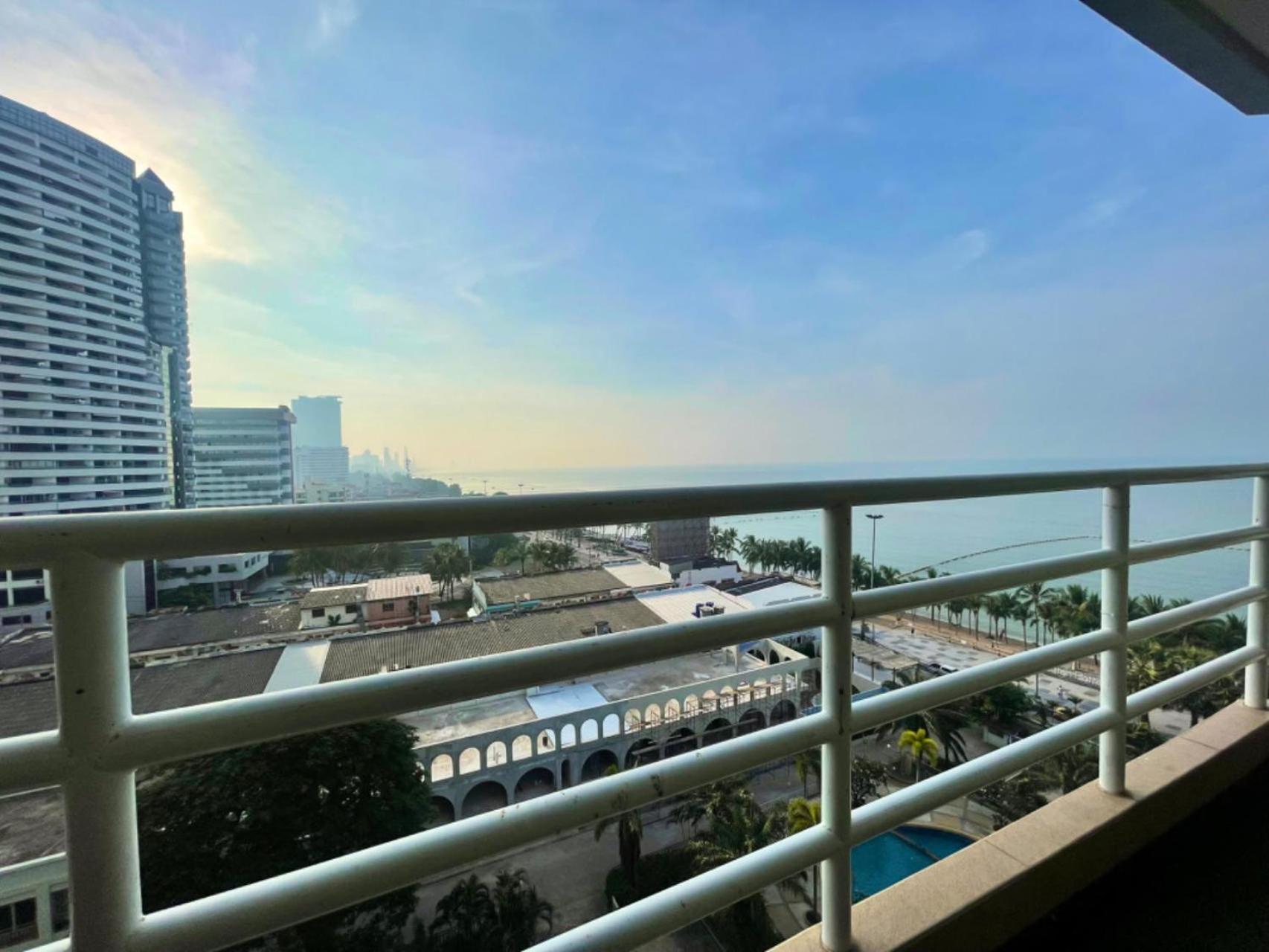 Beautiful Sea View Beach Front Condo Pattaya Eksteriør billede